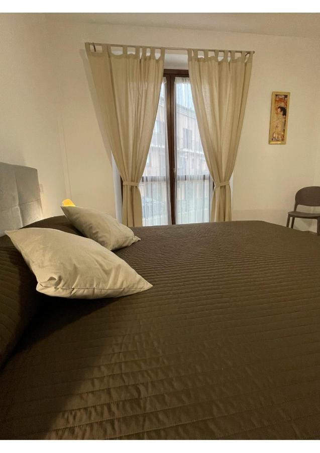 Il Tramonto Apartment มอนตาลชิโน ภายนอก รูปภาพ